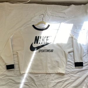Vintage Nike Sweatshirt
